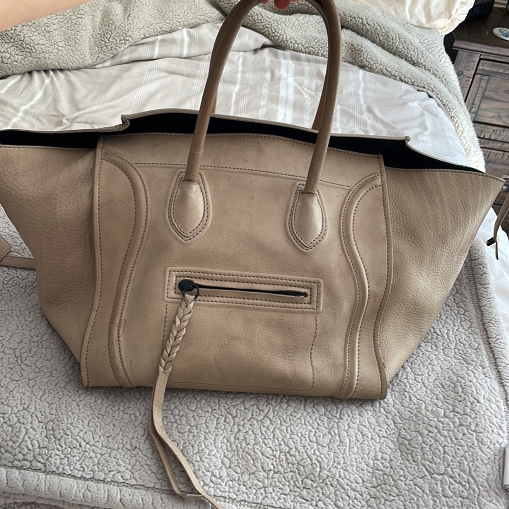 CÉLINE medium phantom tote in leopard - Picture 9 of 9